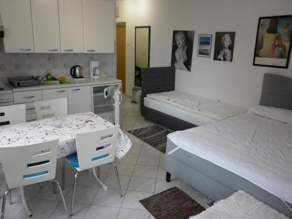 Apartment Antoncic Dramalj Buitenkant foto