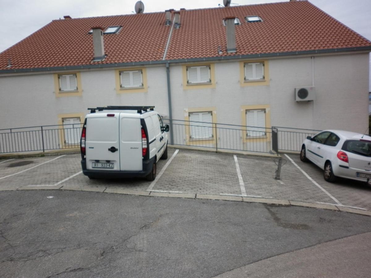 Apartment Antoncic Dramalj Buitenkant foto