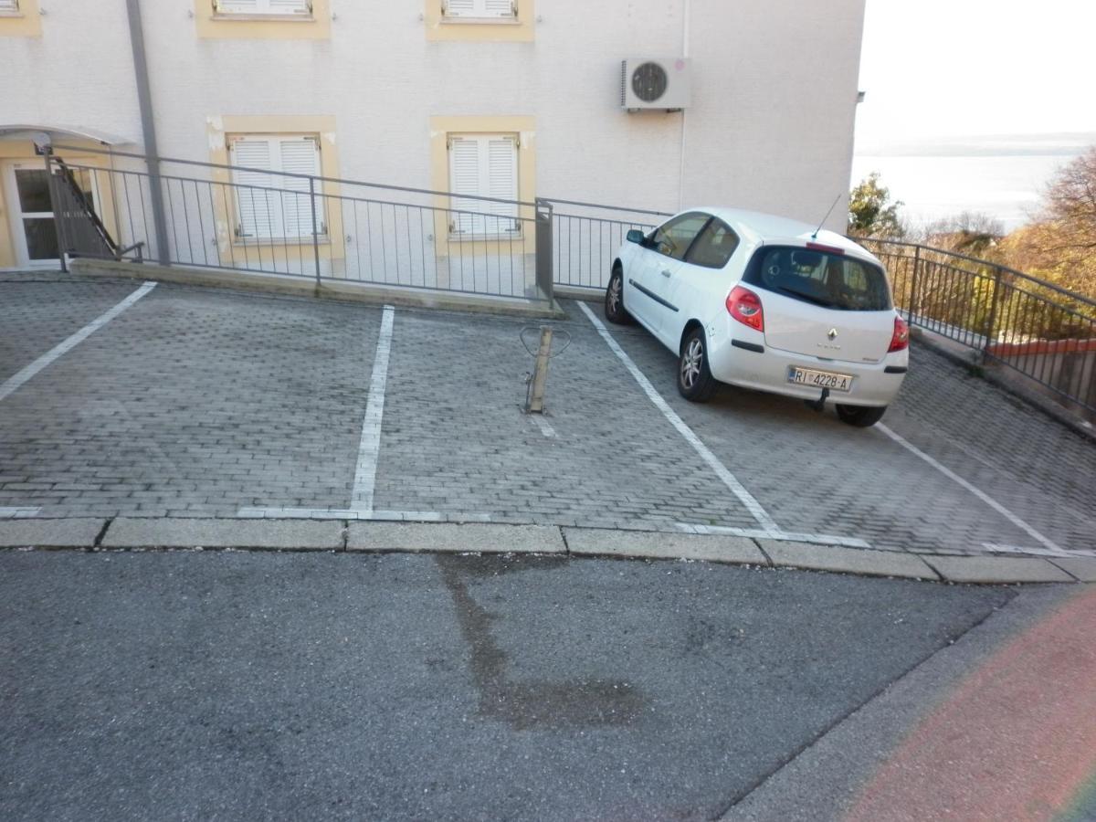 Apartment Antoncic Dramalj Buitenkant foto