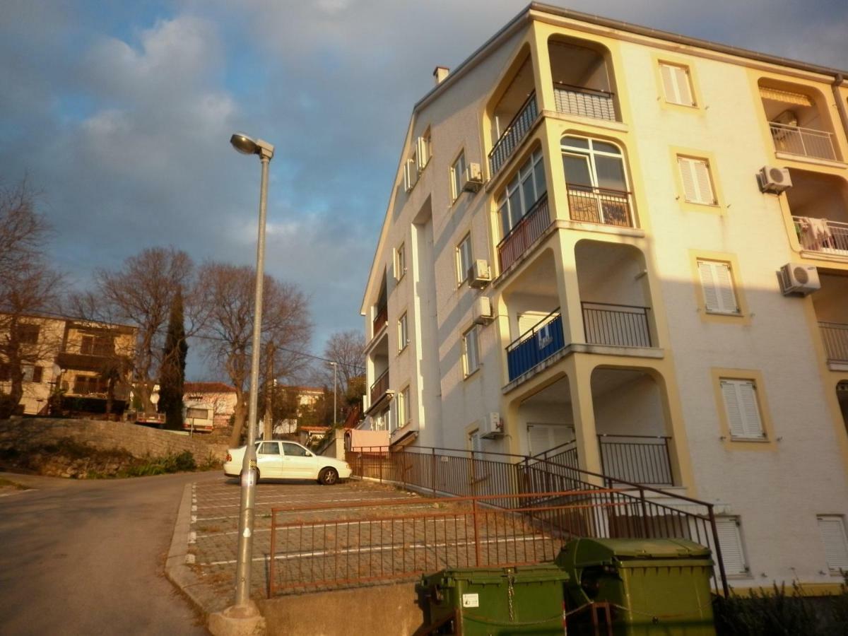 Apartment Antoncic Dramalj Buitenkant foto